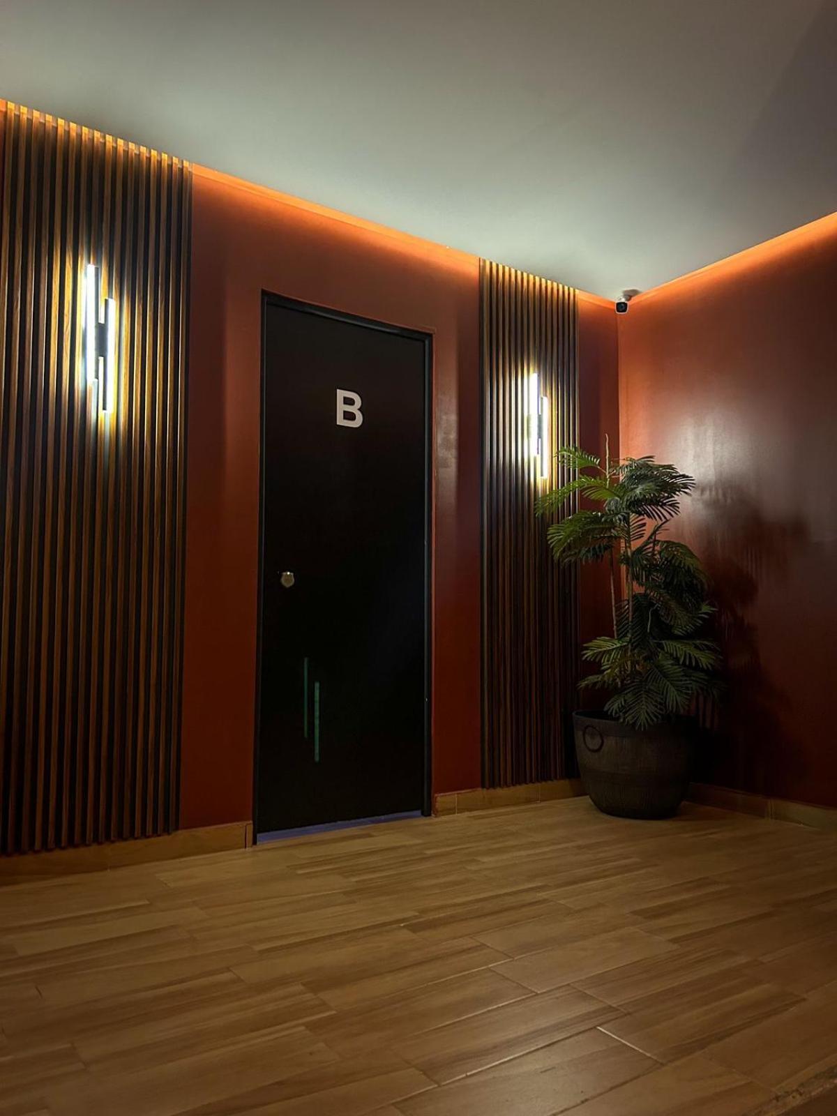 Spartacus Hostel Boutique For Men Пуерто-Вальярта Екстер'єр фото