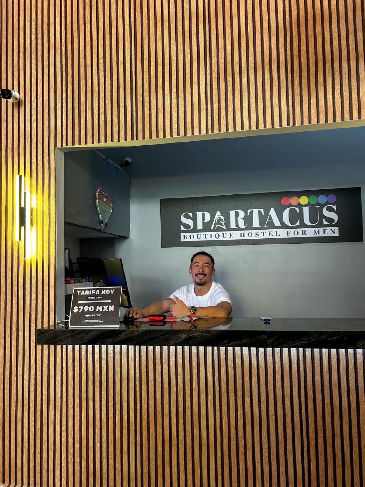 Spartacus Hostel Boutique For Men Пуерто-Вальярта Екстер'єр фото